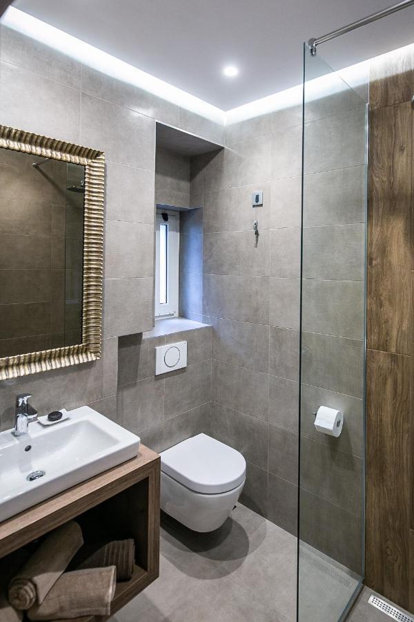 Teatro Suite & Rooms Rijeka Exteriör bild